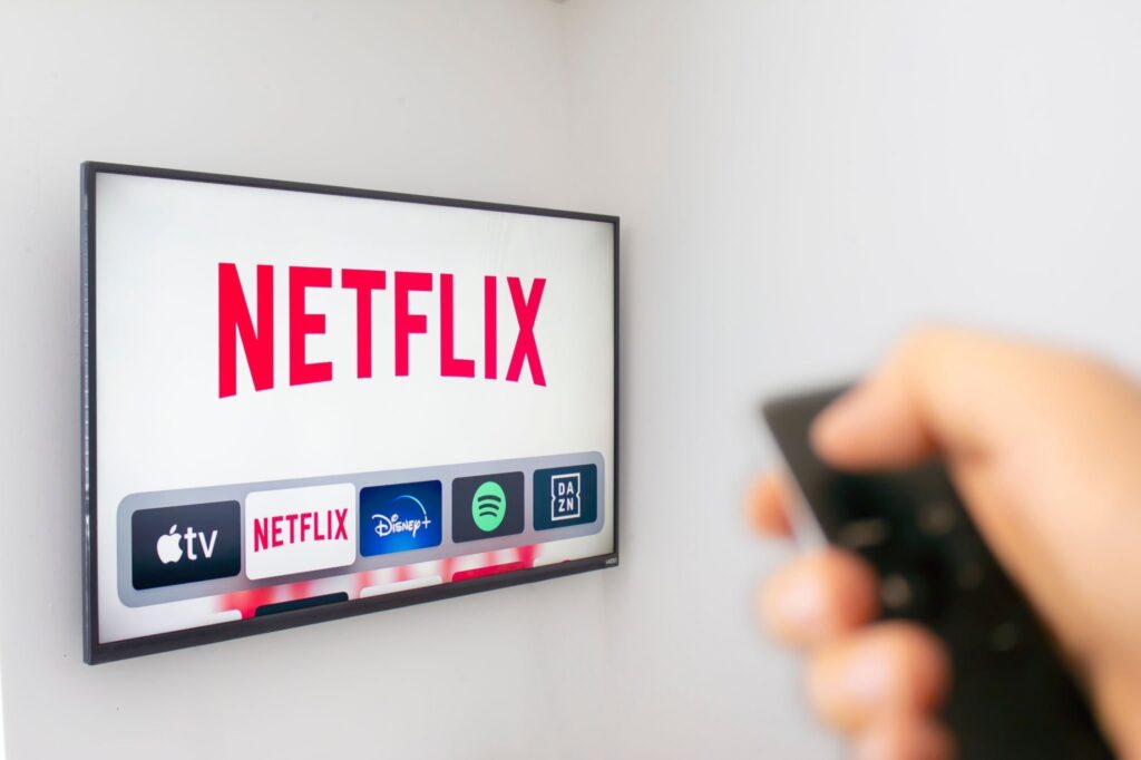 NETFLIX PREMIUM LOGIN-ANDROID/IOS/PC & SMART TV - View 3