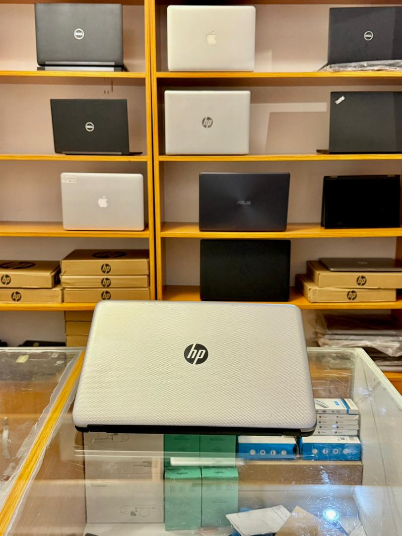 Hp Notebook 15 Core i5 - View 3